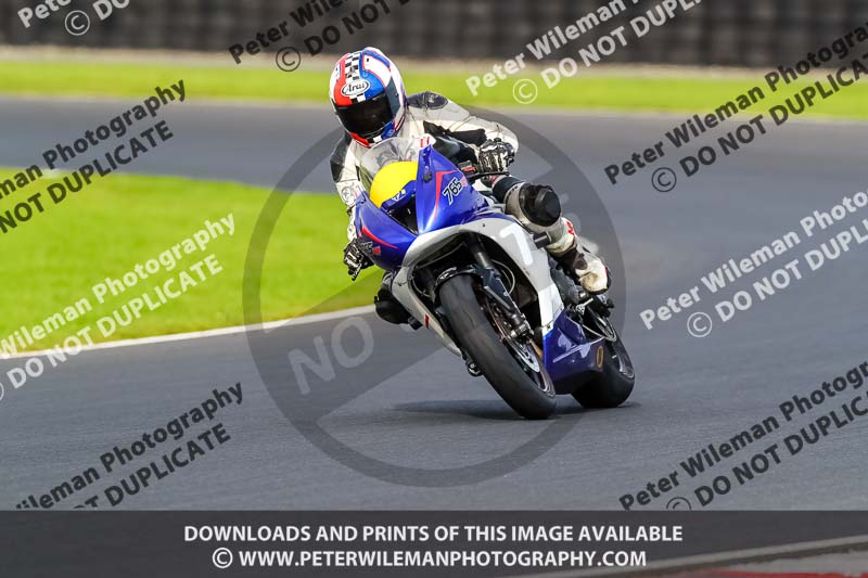 cadwell no limits trackday;cadwell park;cadwell park photographs;cadwell trackday photographs;enduro digital images;event digital images;eventdigitalimages;no limits trackdays;peter wileman photography;racing digital images;trackday digital images;trackday photos